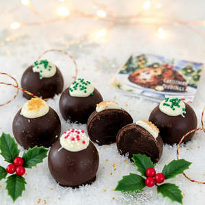 Snacks: (6pc) Christmas Pudding Truffles, 108g