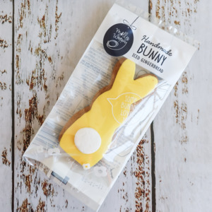 Snacks: Molly Woppy, Handmade Iced Yellow Gingerbread Bunny, 28g