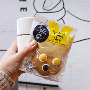 Snacks: Molly Woppy, Handmade Bunny Face, 44g