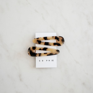 Sophie: Curve Clip-Set of 2