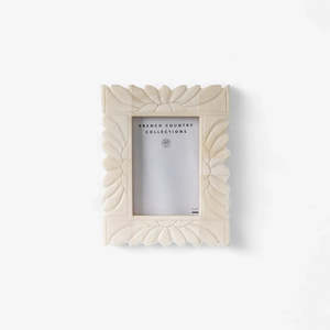 Aria Carved Photo Frame