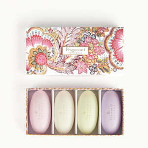 Bath: Pebble Soap Gift Box