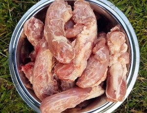 Chicken Necks – Hyde's Pet Food