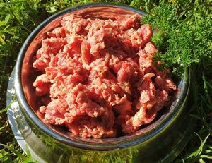 Products: Hearty Meat Mix – Hyde's Pet Food