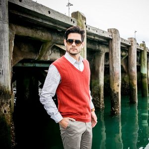 Men’s V Neck Vest – Heirloom Woollen Collection