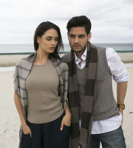 细纹 – 浅色 – Heirloom Woollen Collection