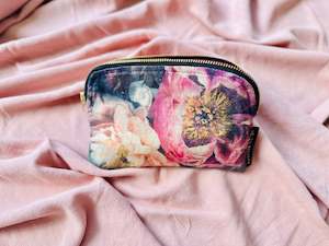 Hb Clutches: HB Peony Purse