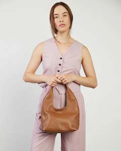 Saben: Kiki Shoulder Bag - Tan