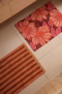 Bonnie And Neil: Azalea Light Pink Bath Mat