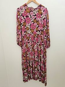 Preloved: PRINCESS HIGHWAY size 18 maxi dress