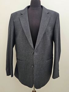 Preloved: REMBRANDT Size M/L Pinstripe Blazer