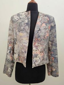 CHARMAINE REVELEY Size 10 cropped jacket