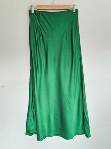 Preloved: MAX size 10 green midi skirt