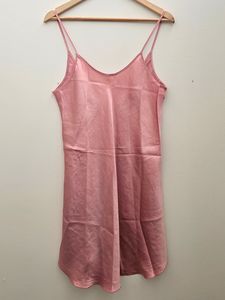 Preloved: SLIPDRESS blush size M