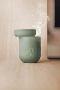 Candles: Smith & Co. Candle 250g - Amber & Freesia