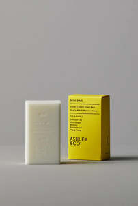 Hand And Nail: Tui & Kahili Mini Bar