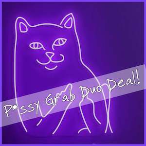 P*ssy grab duo!!