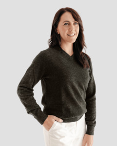 Hemprino V Neck: Classic V-Neck W - Charcoal