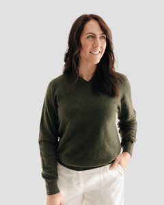 Hemprino V Neck: Classic V-neck W - Kea Green