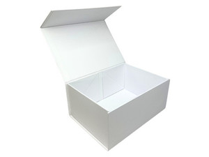 Products: White Magnetic Gift Box - Medium Size Herbal Healing