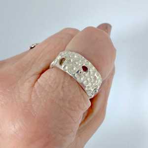 Rings: Trace Ring — Size N (Seven Sapphire, Edition of One)
