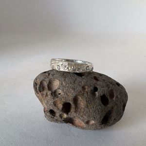 Rings: 4mm Sandcast Drift Ring – Sterling Silver with x7 CZ
