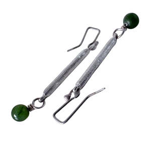 Earrings: Line Chain Pounamu Bead Earrings – Sterling Silver Drop Earrings – New Zealand Greenstone