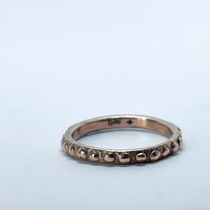 Fluid - 2mm Textured Ring Band - 9ct Red Gold