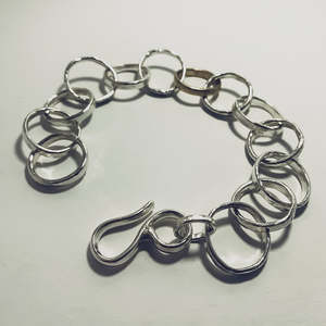 Chains: Organic Tales - Heavy Organic Circle Chain Bracelet