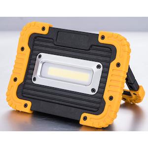 WOODBUILT Rechargeable LED Work Light with Power Bank USB Port