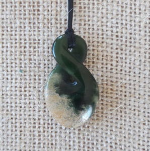 Kahurangi Flower Twist (Pikorua) Pendant