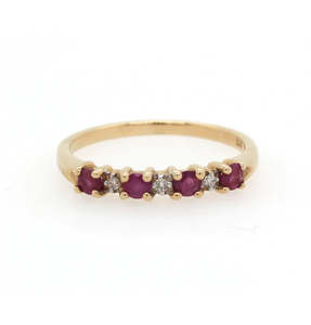 Jewellery Ruby: 9ct Yellow Gold Ruby & Diamond Eternity Ring