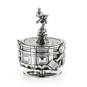 Royal Selangor Pewter Giftware. Piccadilly Circus Music Carousel