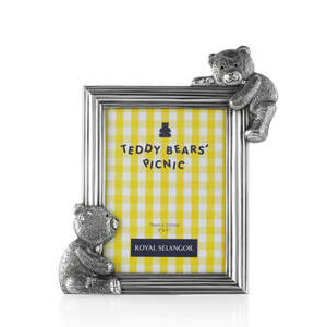 Royal Selangor Pewter Giftware. Rectangular Photoframe 3R