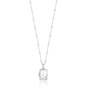Jewellery Pearls: Sterling Silver Mother of Pearl Engraved Locket