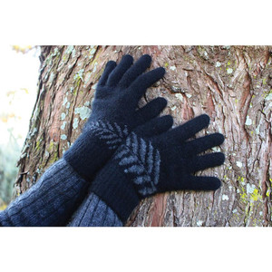 Products: Fern Glove (9854) possum merino