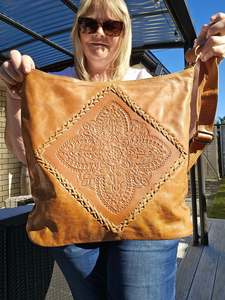 Sale: Anna - Caramel