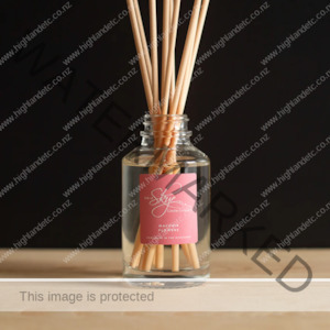 Machair Flowers Reed Diffusor » Isle of Skye Candle Company Highland Etc