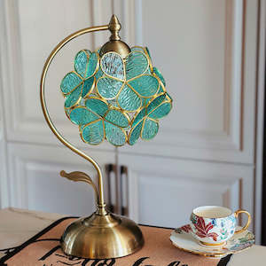 Style 2: Handcrafted Green Glass Petal Table Lamp