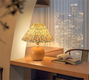 French Pastoral Flower Style Pleated Bedside/Table Lamp
