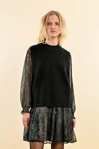 Molly Bracken 1: Molly Bracken Knitted Sleeveless Sweater