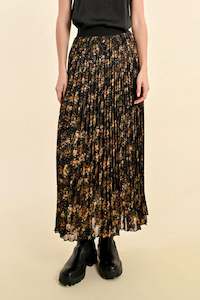 Molly Bracken 1: Molly Bracken Woven Skirt