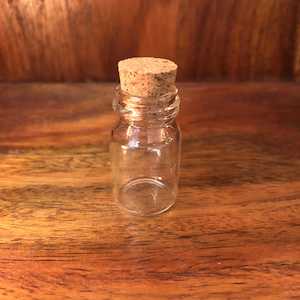 Glass Bottles: Jardi Glass Jar