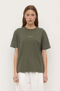 ASSEMBLY LABEL // Atelier Logo Tee MOSS