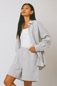 COMMONPLACE // Beach Cottage Shirt BLACK WHITE STRIPE