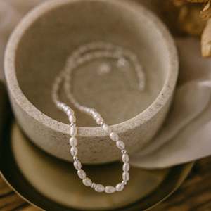 SILVER LININGS // Frida Pearl Beaded Necklace Silver