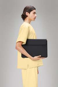 Rainy Days: RAINS // Laptop Portfolio 15"/16" BLACK