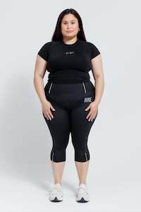 Performance Collection: PERFORMANCE COMPRESSION 3/4 LEGGING ONYX