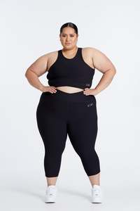 Black Leggings: RECOVERY 3/4 LENGTH LEGGING ONYX