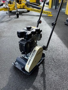 Earthworks: 37kg Meiwa Plate Compactor